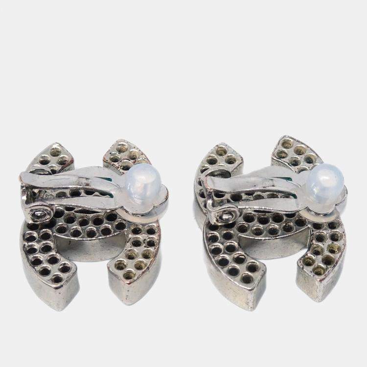 Pre Owned Chanel CC Earrings Clip-On Silver