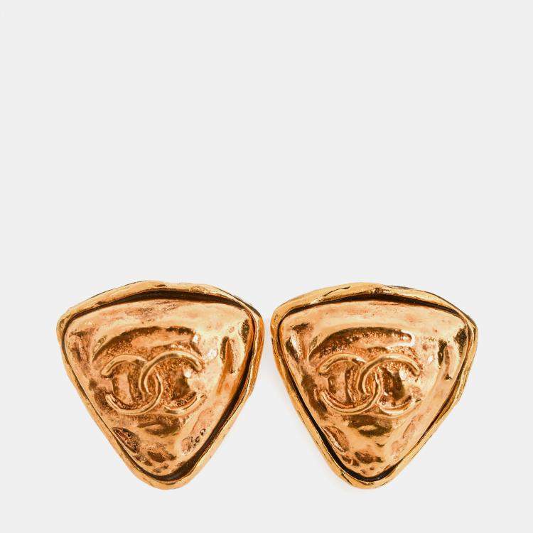 Pre Owned Chanel Gold Tone Triangle Clip-on Earrings