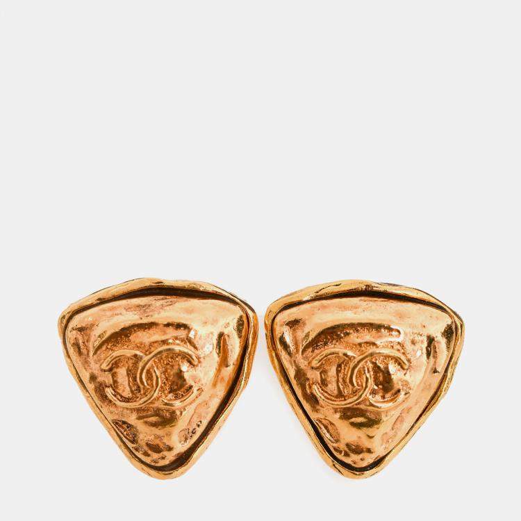 Pre Owned Chanel Gold Tone Triangle Clip-on Earrings