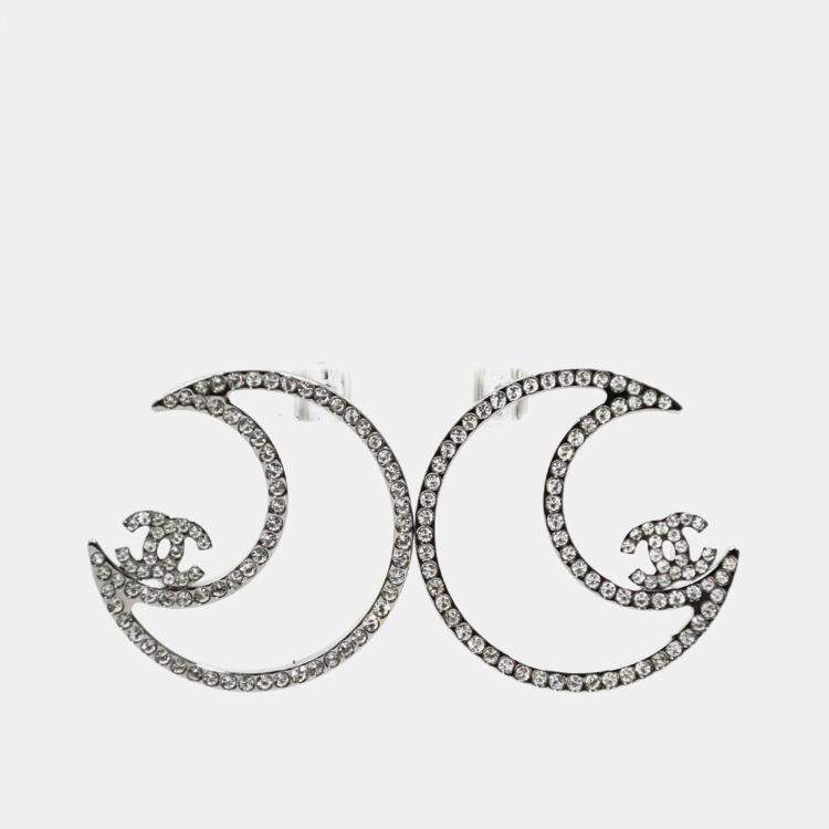 Pre Owned Chanel 2017 Silver Toned Crystal CC Moon Stud Earrings