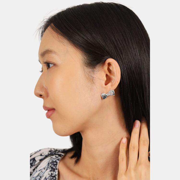 Pre Owned Chanel 2017 Black/Silver Crystal Bow Earrings