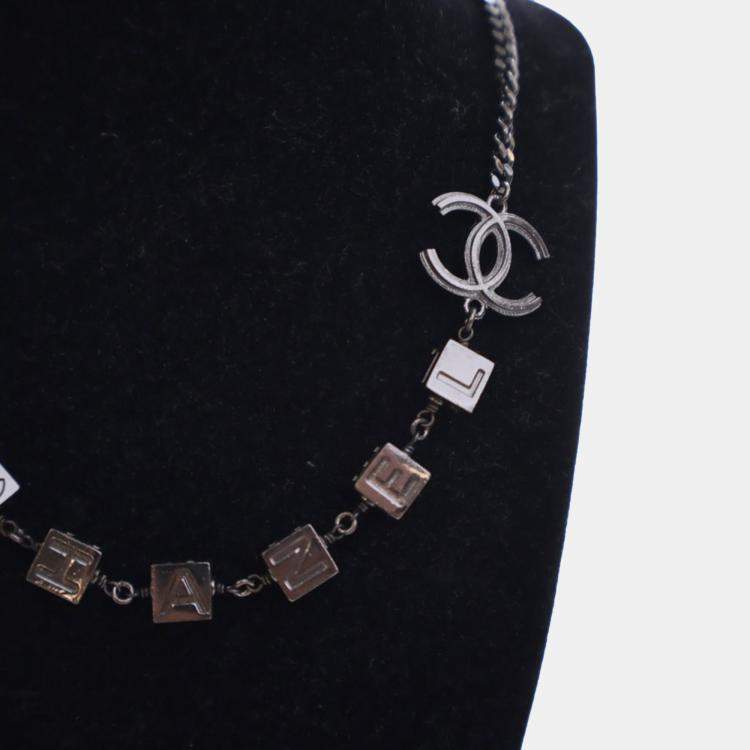 مملوكة مسبقًا Chanel Coco Mark Chocker Necklace