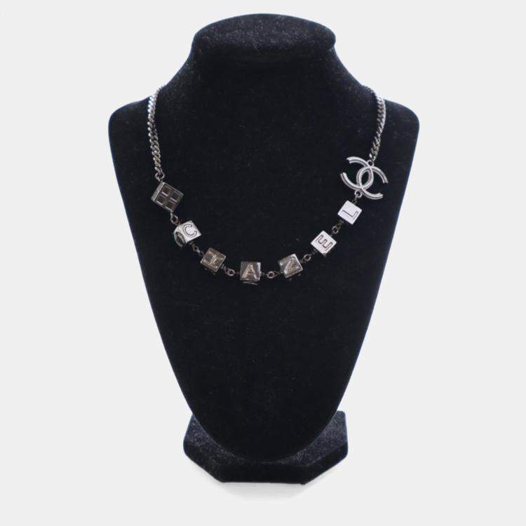 مملوكة مسبقًا Chanel Coco Mark Chocker Necklace