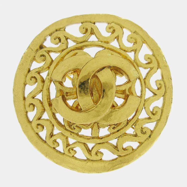 Pre Owned Chanel Medallion Brooch Pin Gold