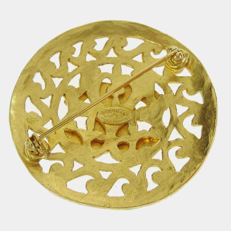 Pre Owned Chanel Medallion Brooch Pin Gold