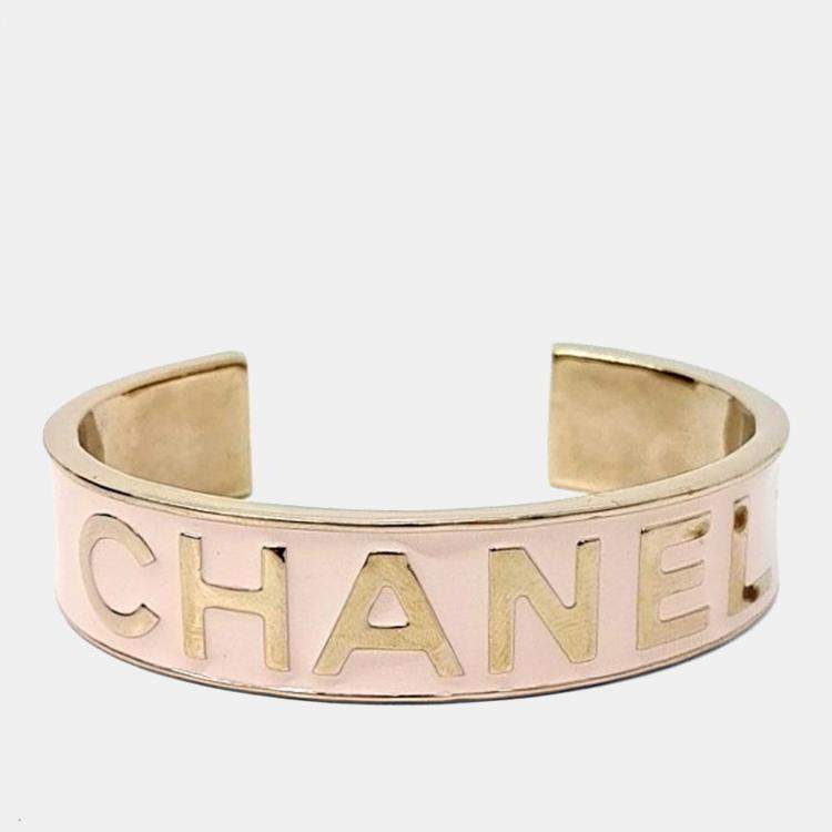 Pre Owned Chanel Metal logo bangle