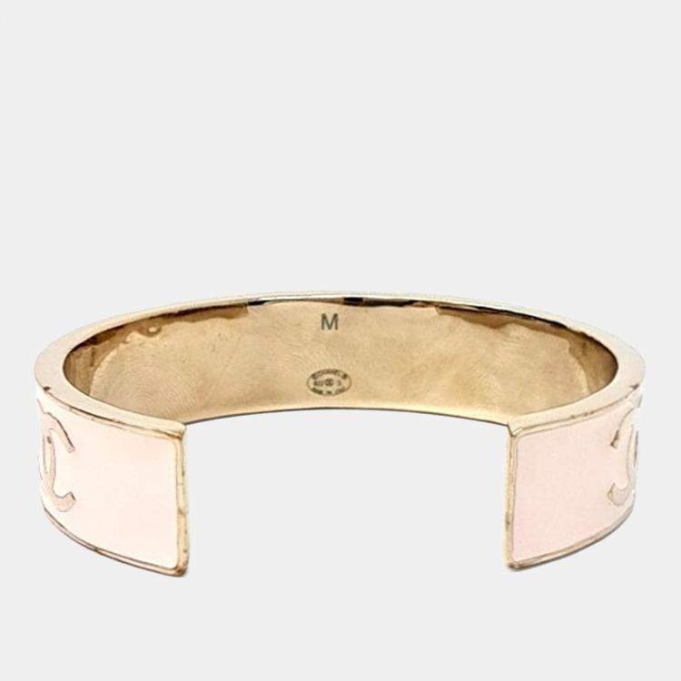 Pre Owned Chanel Metal logo bangle