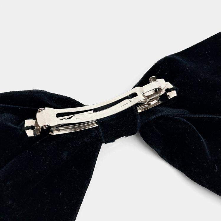 Pre Owned Chanel Black velvet ribbon hairpin