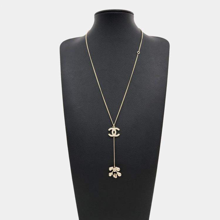 Pre Owned Chanel Gold Plated Pearl Crystal Logo Necklace