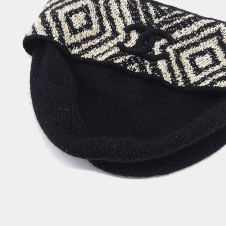 Pre Owned Chanel Multicolor knit Beanie