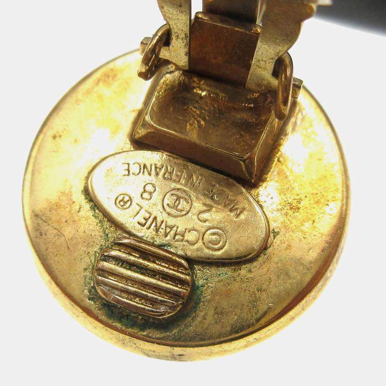 Pre Owned Chanel Artificial Pearl Dangle Heart Earrings Clip-On Black 28