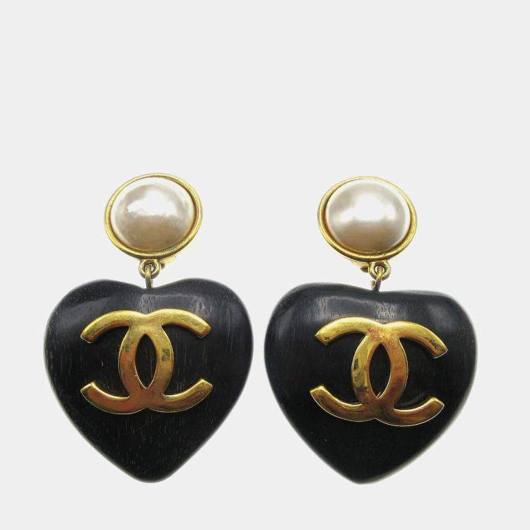 Pre Owned Chanel Artificial Pearl Dangle Heart Earrings Clip-On Black 28