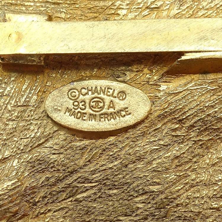 مملوكة مسبقًا Chanel Bow And Arrow Heart Brooch Gold