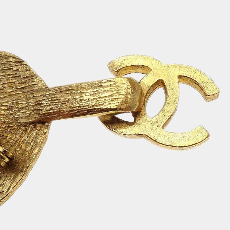 مملوكة مسبقًا Chanel Bow And Arrow Heart Brooch Gold