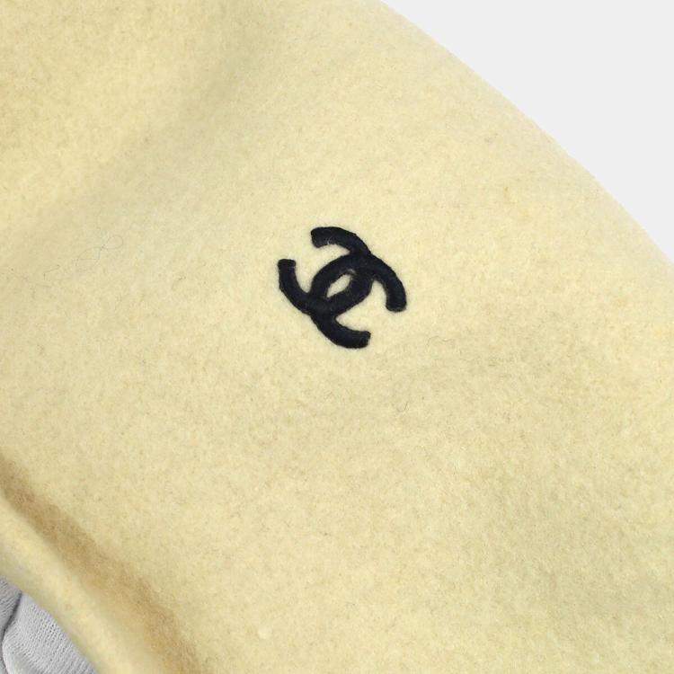 Pre Owned Chanel Beret Hat Off-white