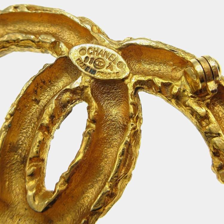 Pre Owned Chanel Cc Brooch Pin Gold