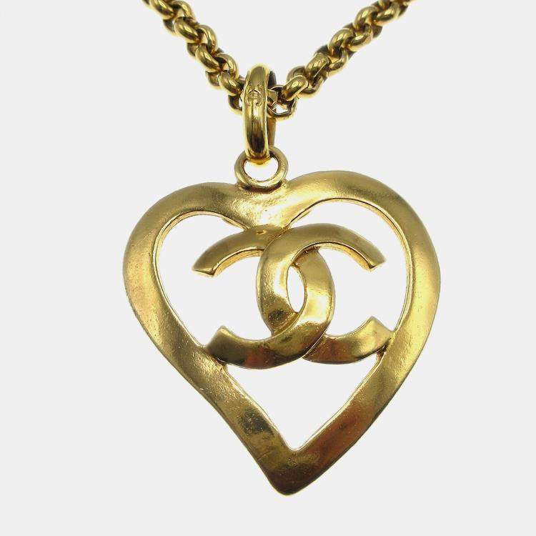 Pre Owned Chanel Heart Chain Pendant Necklace Gold