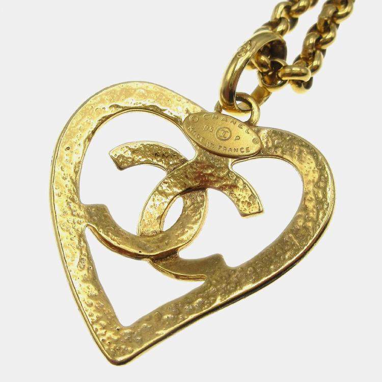 Pre Owned Chanel Heart Chain Pendant Necklace Gold