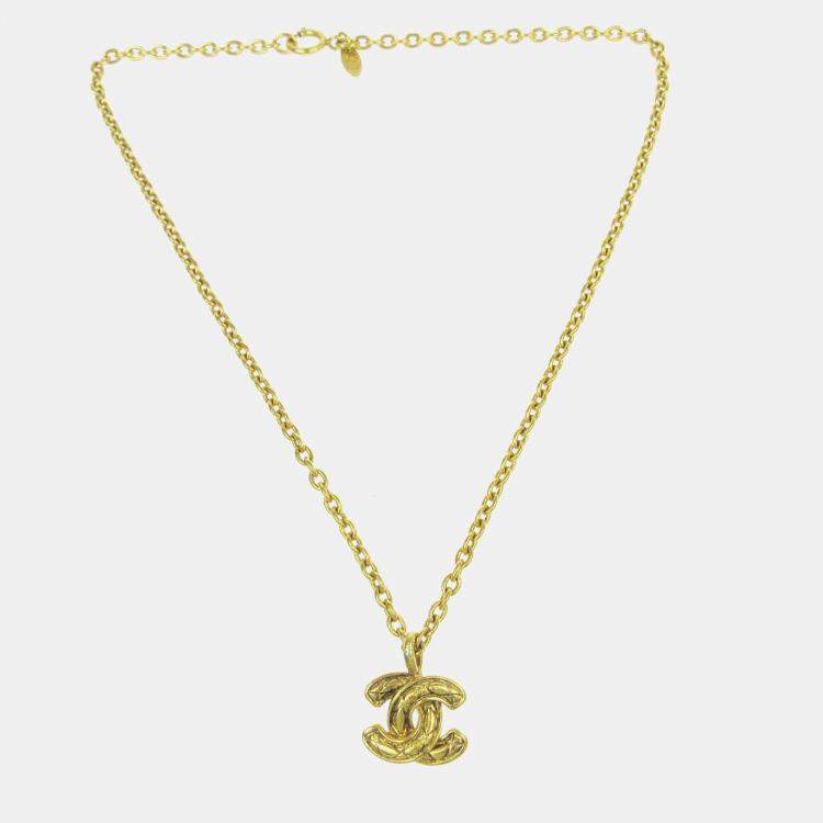 Pre Owned Chanel Cc Chain Pendant Necklace Gold