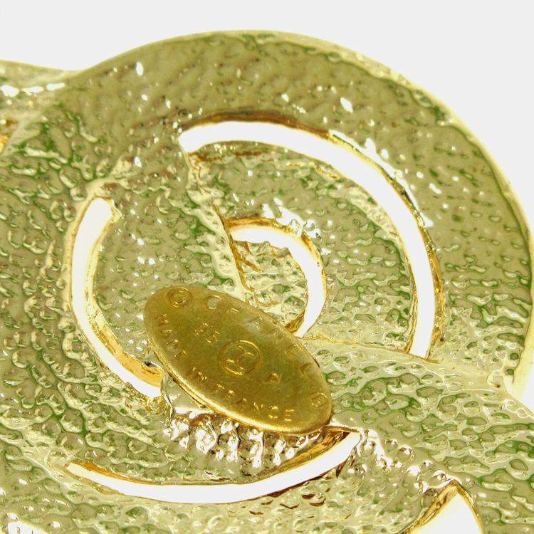 مملوكة مسبقًا Chanel Heart Brooch Pin Gold