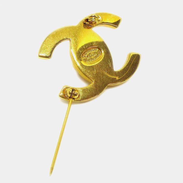 Pre Owned Chanel Turnlock Brooch Pin Gold Small