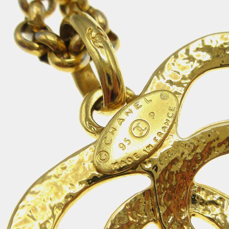 مملوكة مسبقًا Chanel Heart Chain Pendant Necklace Gold