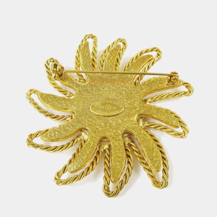 Pre Owned Chanel Sun Brooch Pin Gold