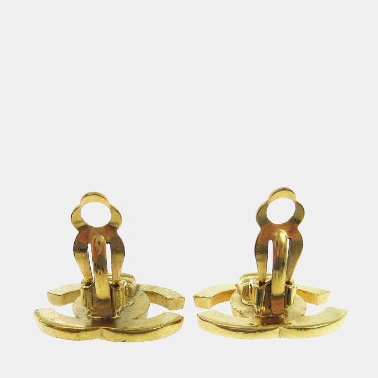 Pre Owned Chanel Cc Turnlock Earrings Clip-On Gold Small