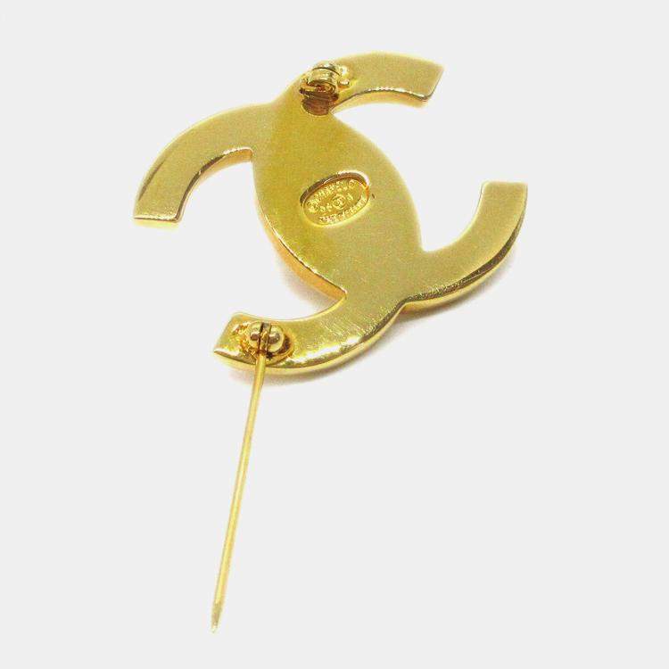 Pre Owned Chanel Turnlock Brooch Pin Gold Large