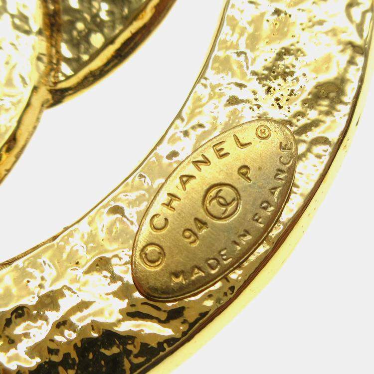 Pre Owned Chanel Medallion Brooch Pin Gold