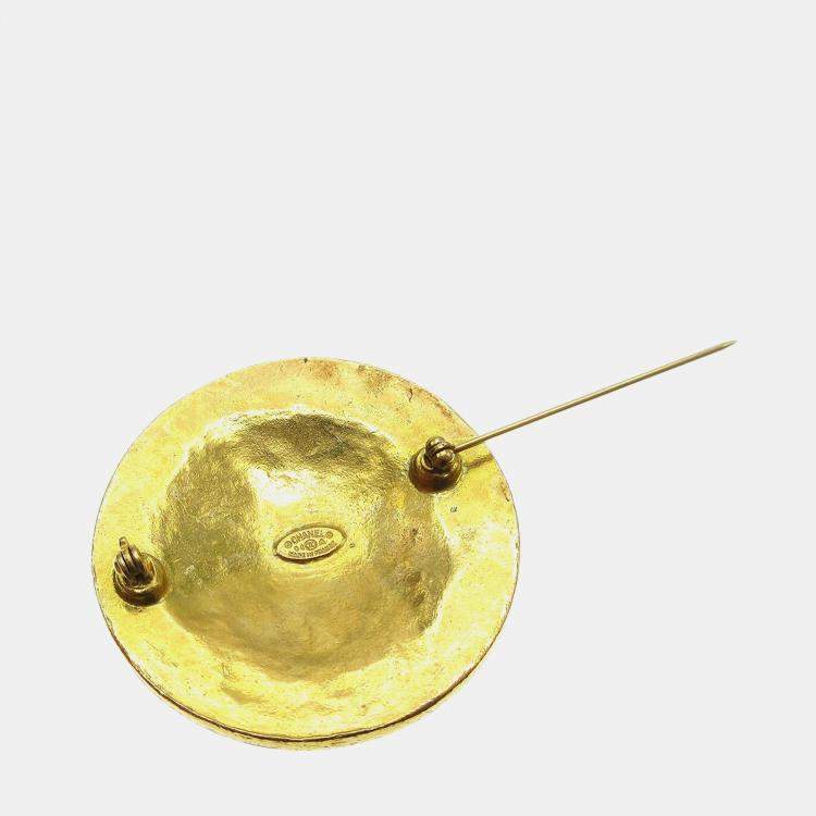 Pre Owned Chanel Medallion Brooch Pin Gold