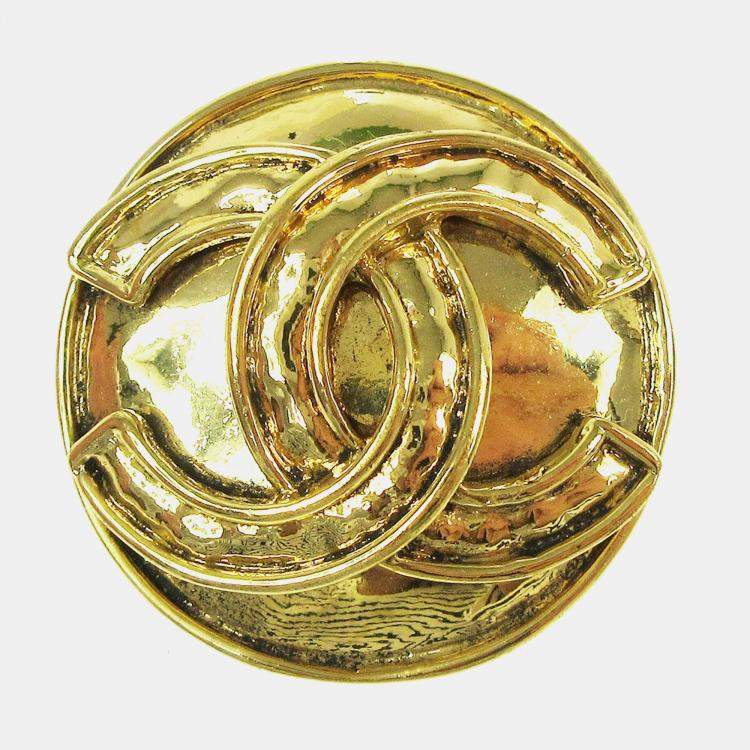 Pre Owned Chanel Medallion Brooch Pin Gold