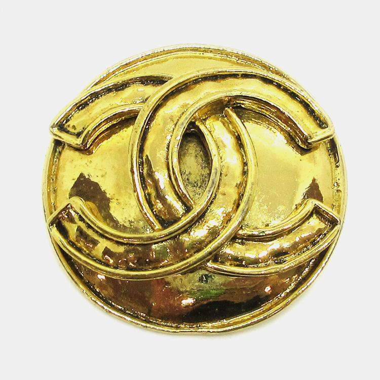 Pre Owned Chanel Medallion Brooch Pin Gold
