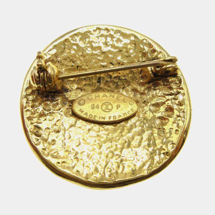 Pre Owned Chanel Medallion Brooch Pin Gold