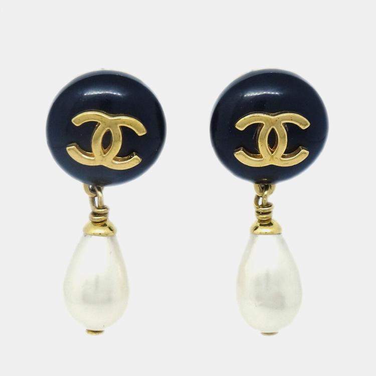 Pre Owned Chanel Artificial Pearl Dangle Earrings Clip-On Gold