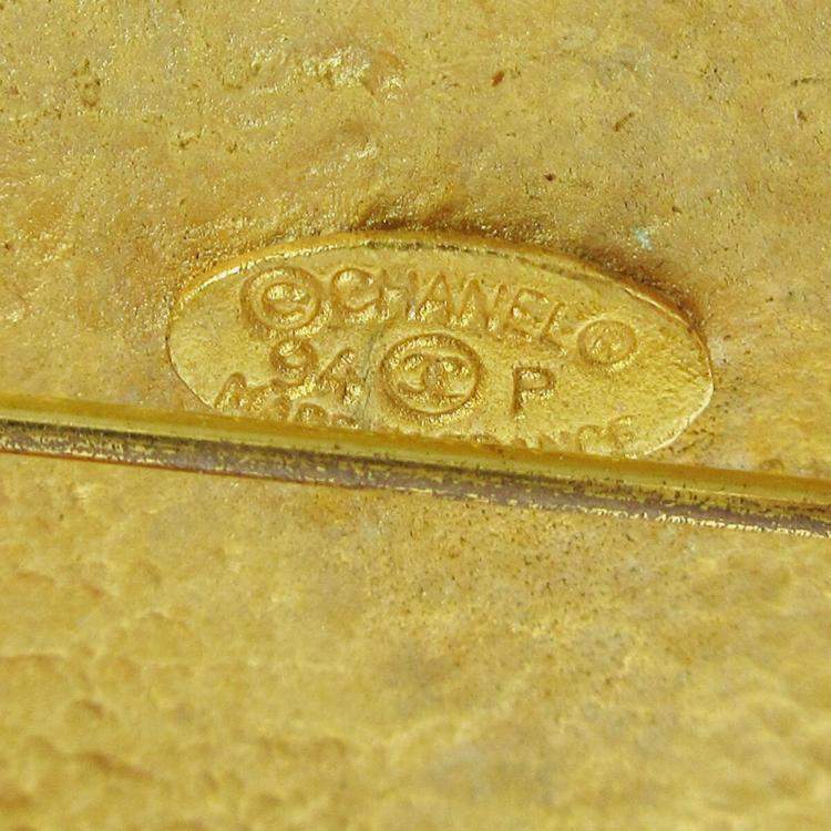 Pre Owned Chanel Medallion Brooch Pin Gold