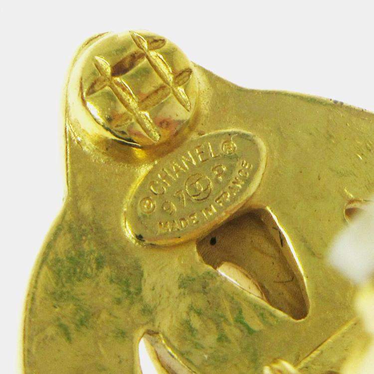 Pre Owned Chanel Heart Earrings Clip-On Gold