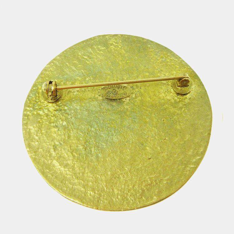 Pre Owned Chanel Medallion Brooch Pin Gold