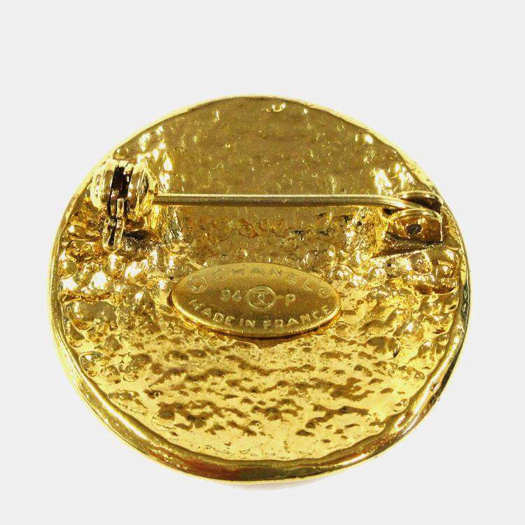 Pre Owned Chanel Medallion Brooch Pin Gold