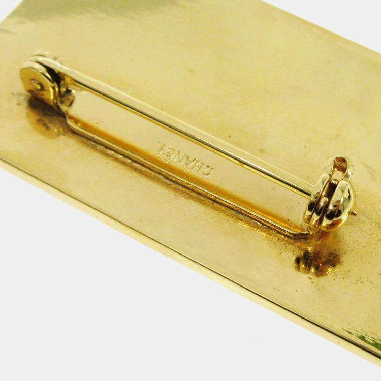 Pre Owned Chanel Plate Brooch Pin Gold