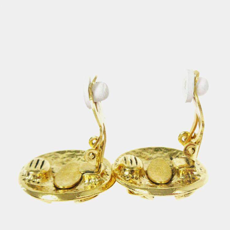 Pre Owned Chanel Button Earrings Clip-On Gold