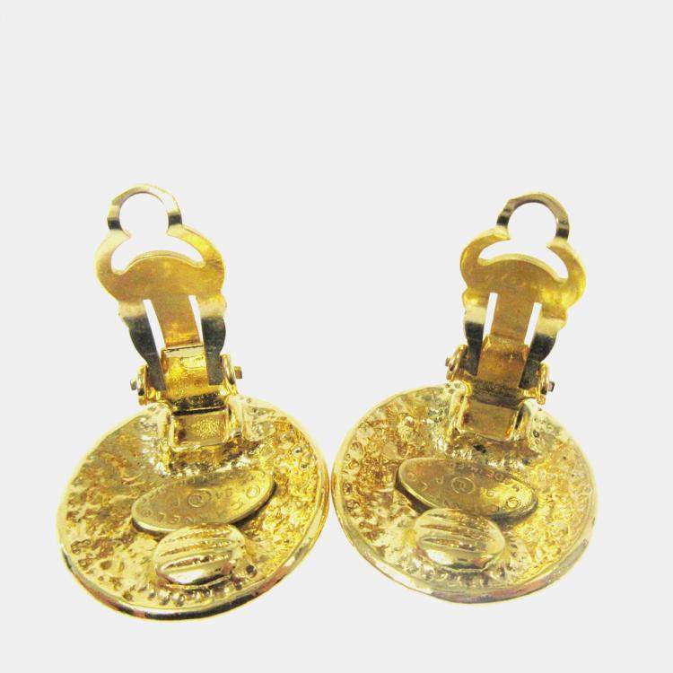 مملوكة مسبقًا Chanel Button Earrings Clip-On Gold