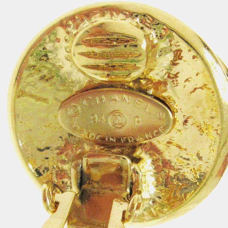 Pre Owned Chanel Button Earrings Clip-On Gold