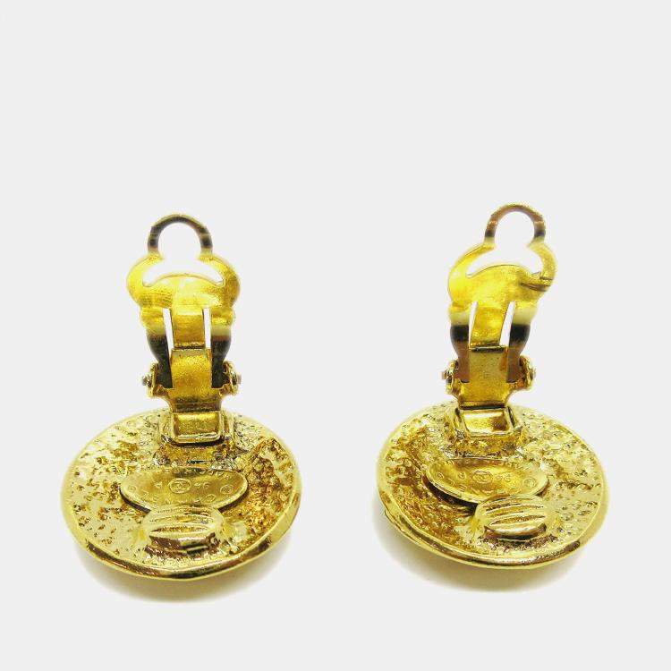 Pre Owned Chanel Button Earrings Clip-On Gold