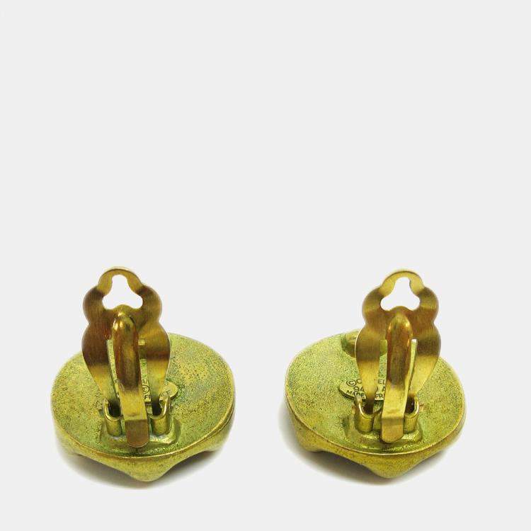 Pre Owned Chanel Button Earrings Gold Black Clip-On