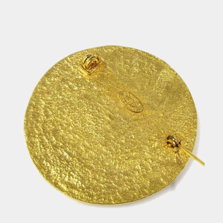Pre Owned Chanel Medallion Brooch Pin Gold