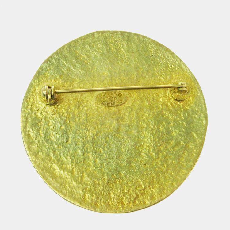 Pre Owned Chanel Medallion Brooch Pin Gold