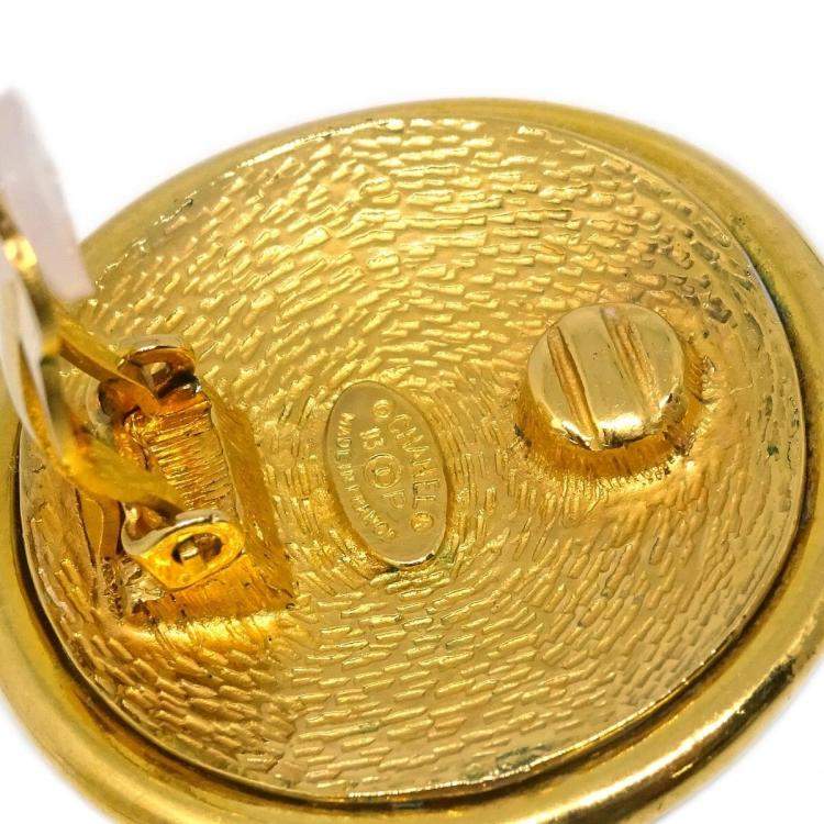 Pre Owned Chanel Button Earrings Clip-On Gold