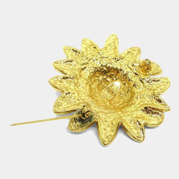 Pre Owned Chanel Lion Brooch Pin Gold
