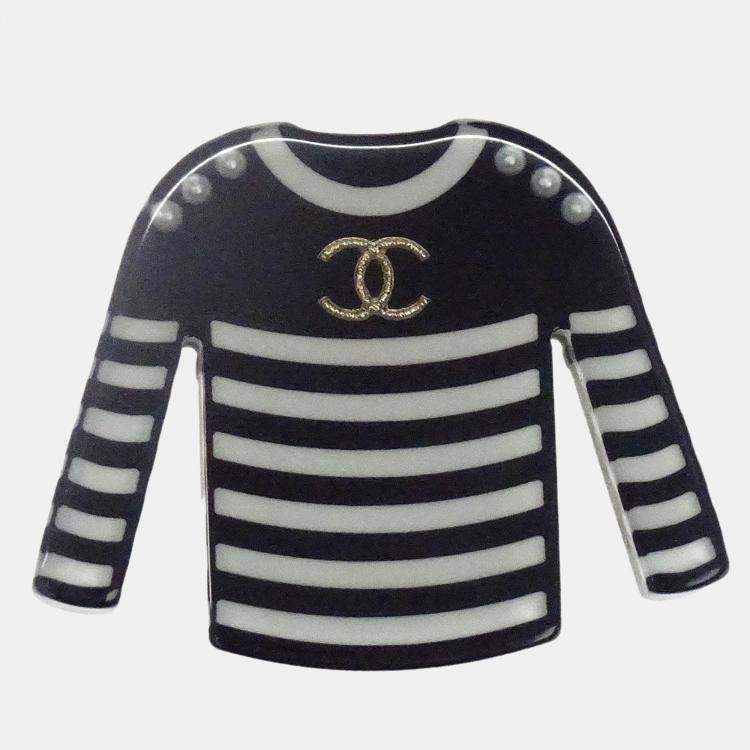 Pre Owned Chanel Brooch Pin Black Sweater Clothes